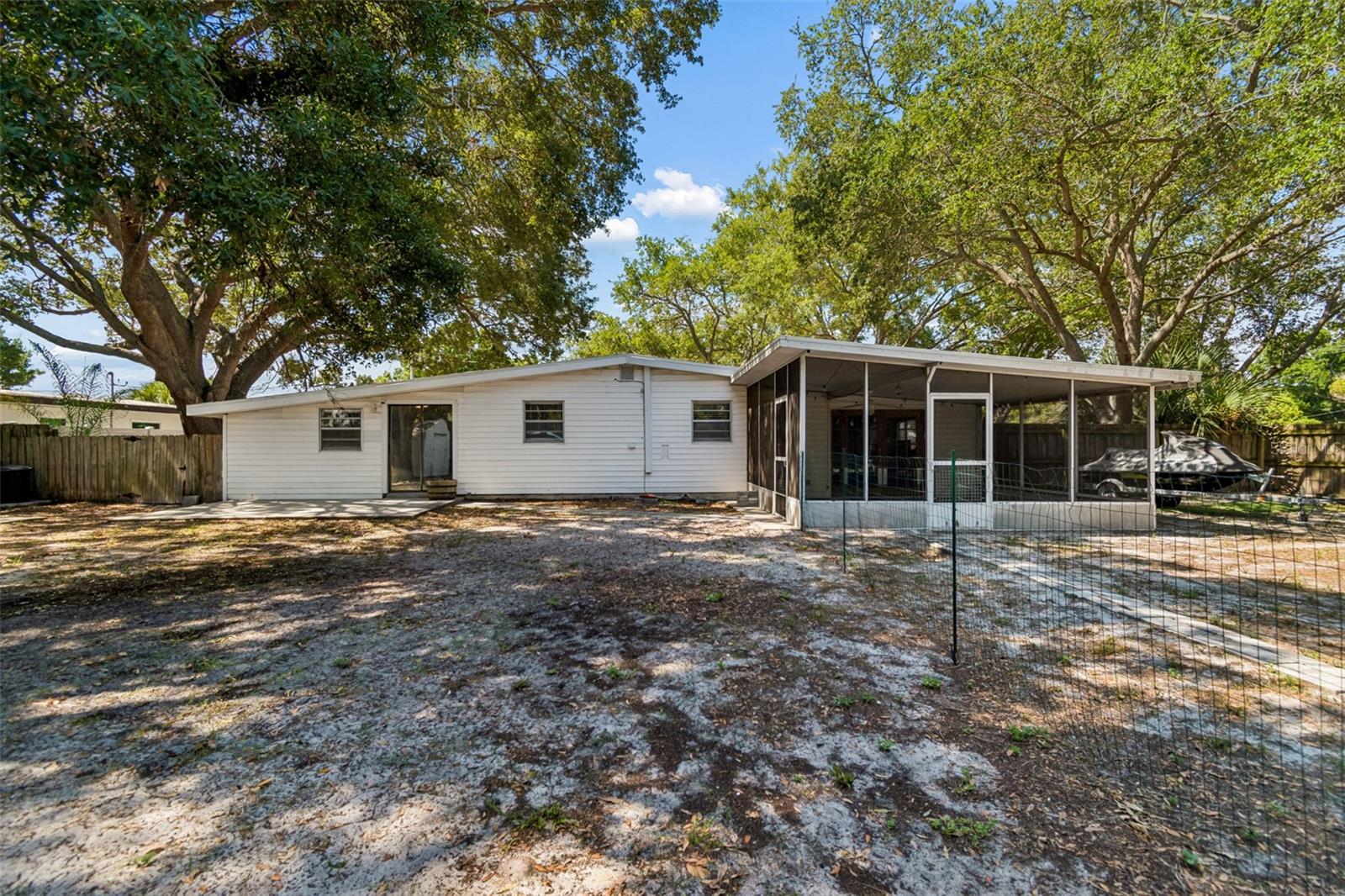 4437 W BAY AVE — photo 31