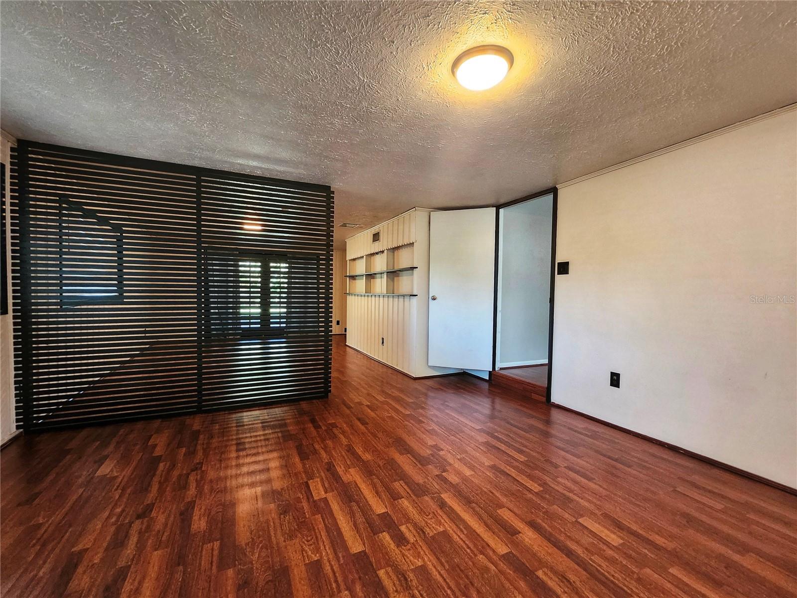 4437 W BAY AVE — photo 41