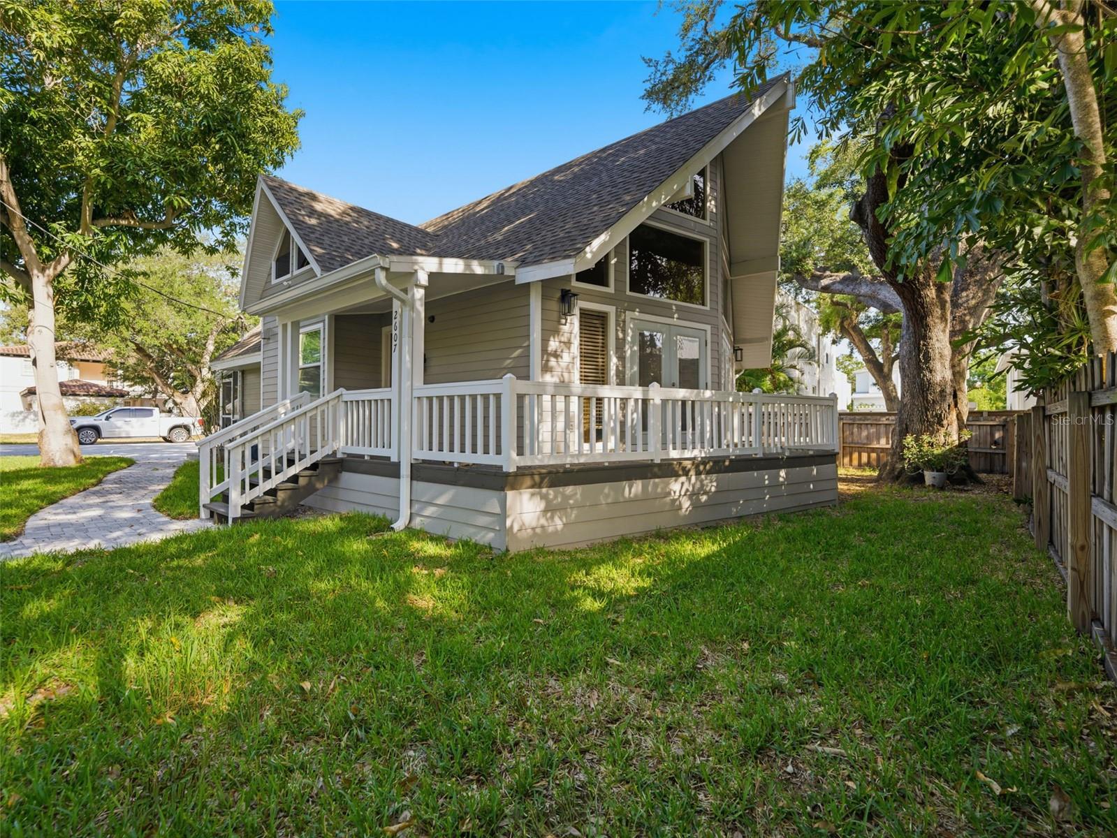 2607 W WYOMING AVE — photo 5