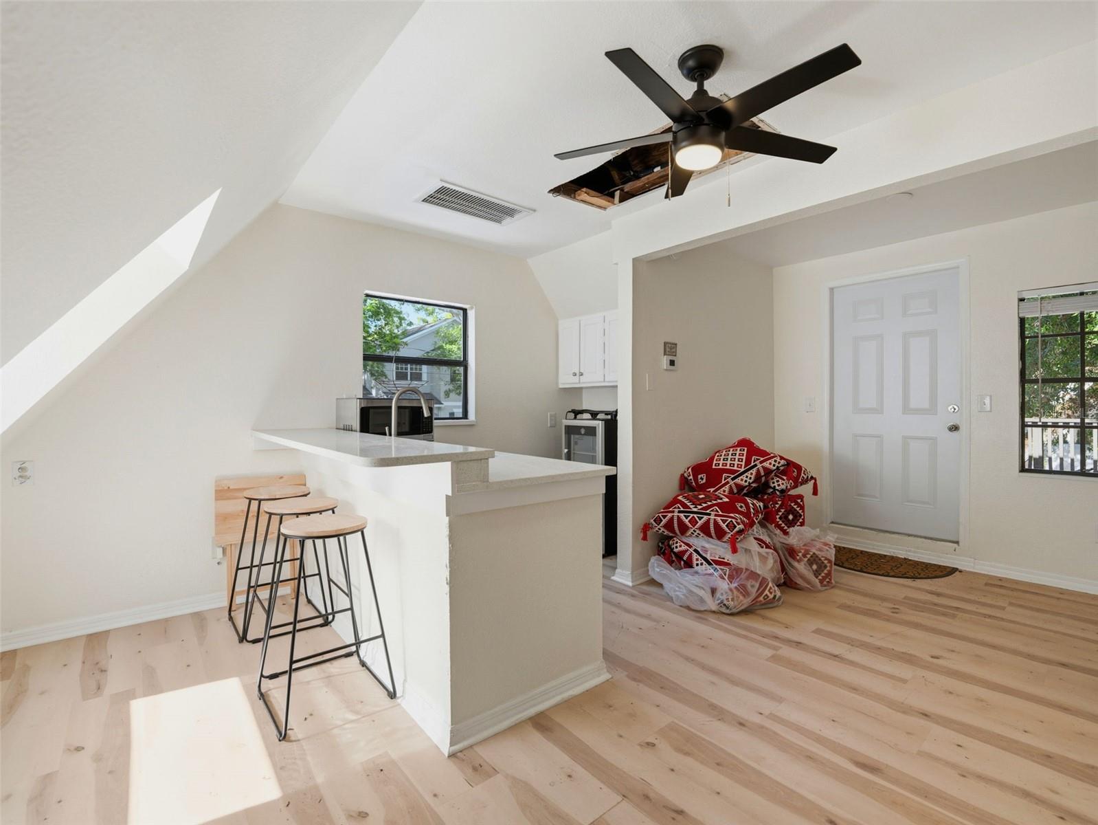 2607 W WYOMING AVE — photo 27