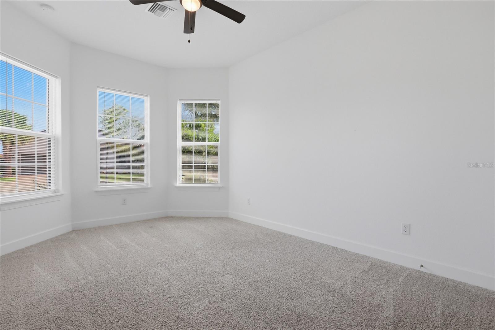 5617 SCARLOTTI ST — photo 27