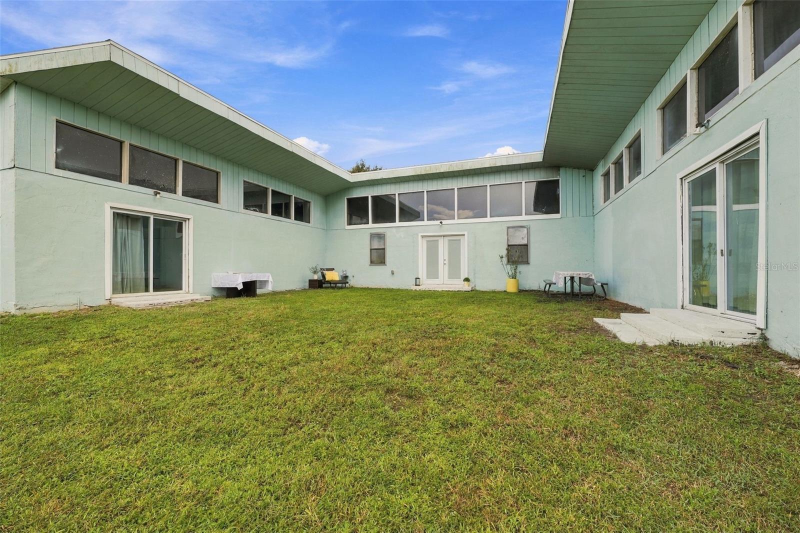 4527 REDCOAT DR — photo 20