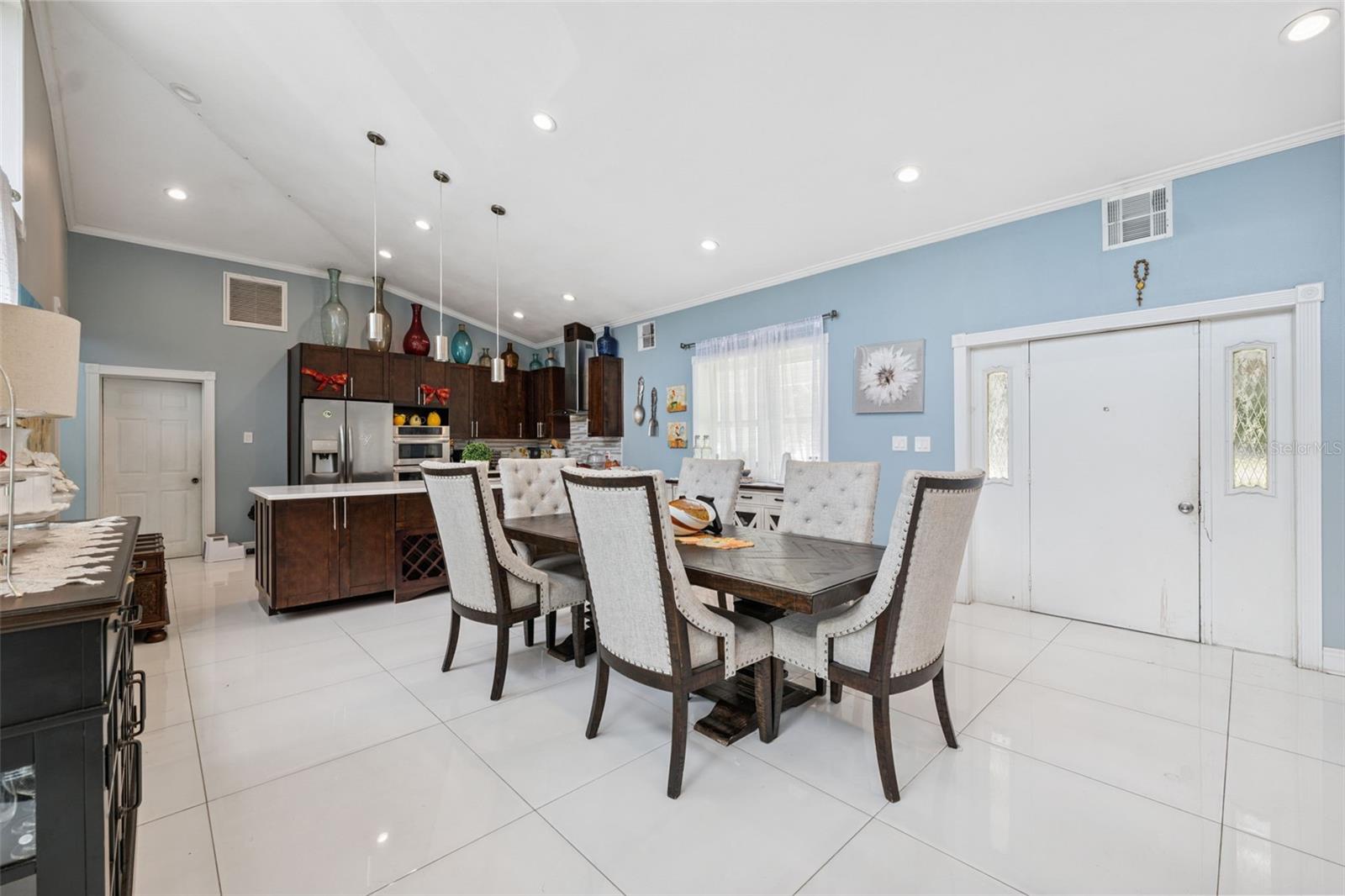 4527 REDCOAT DR — photo 5