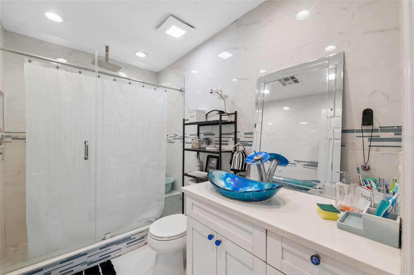 4527 REDCOAT DR — photo 11