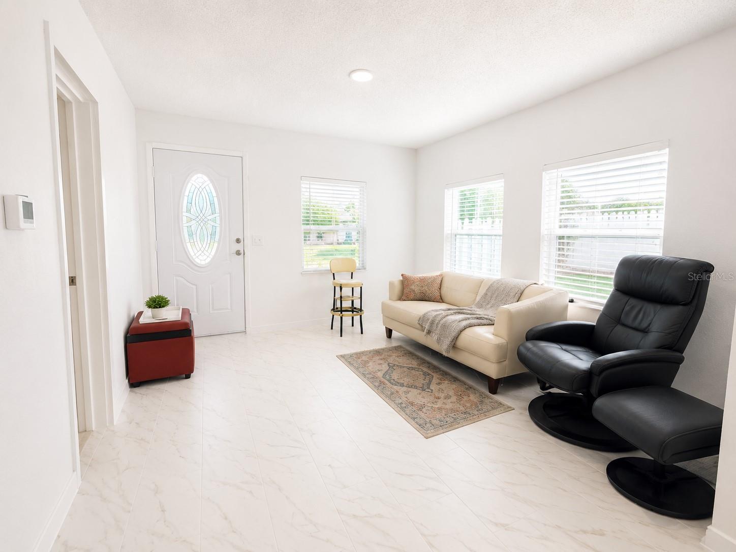 802 JURGENS ST — photo 4