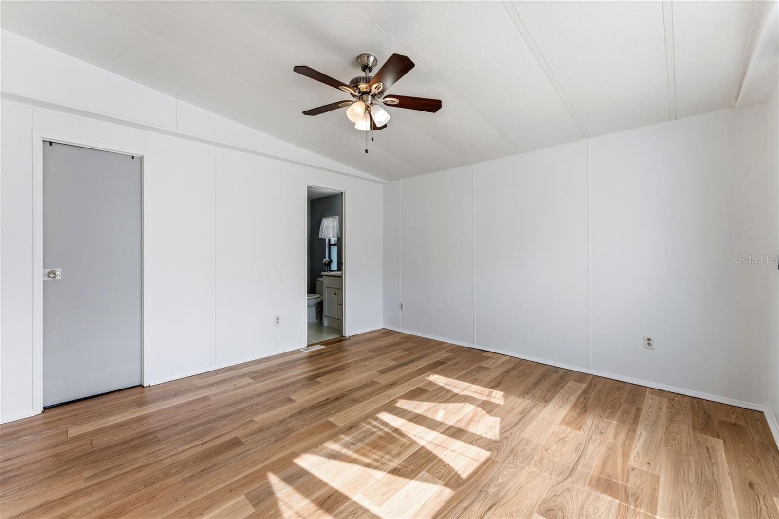 34334 COUNTRYSIDE DR — photo 18