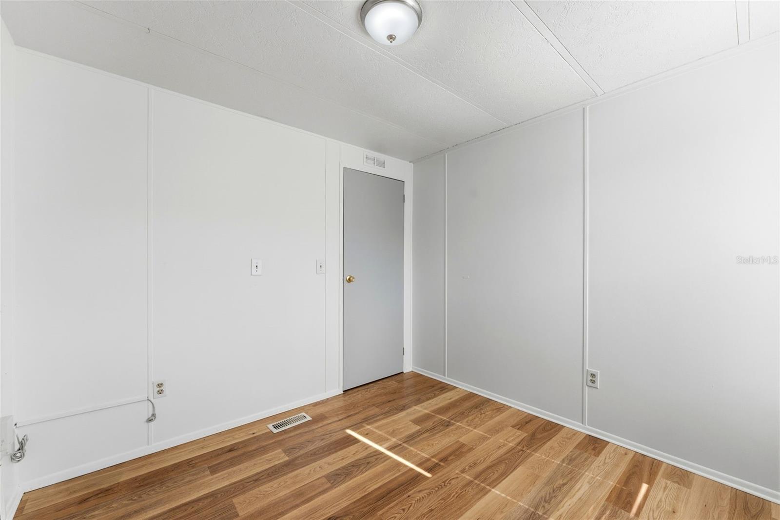 34334 COUNTRYSIDE DR — photo 24