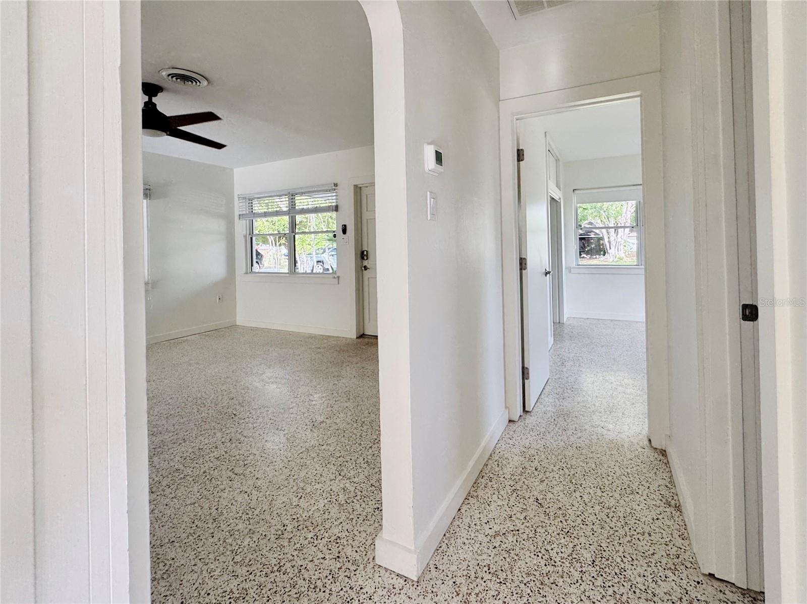 4722 STEVENS DR — photo 9