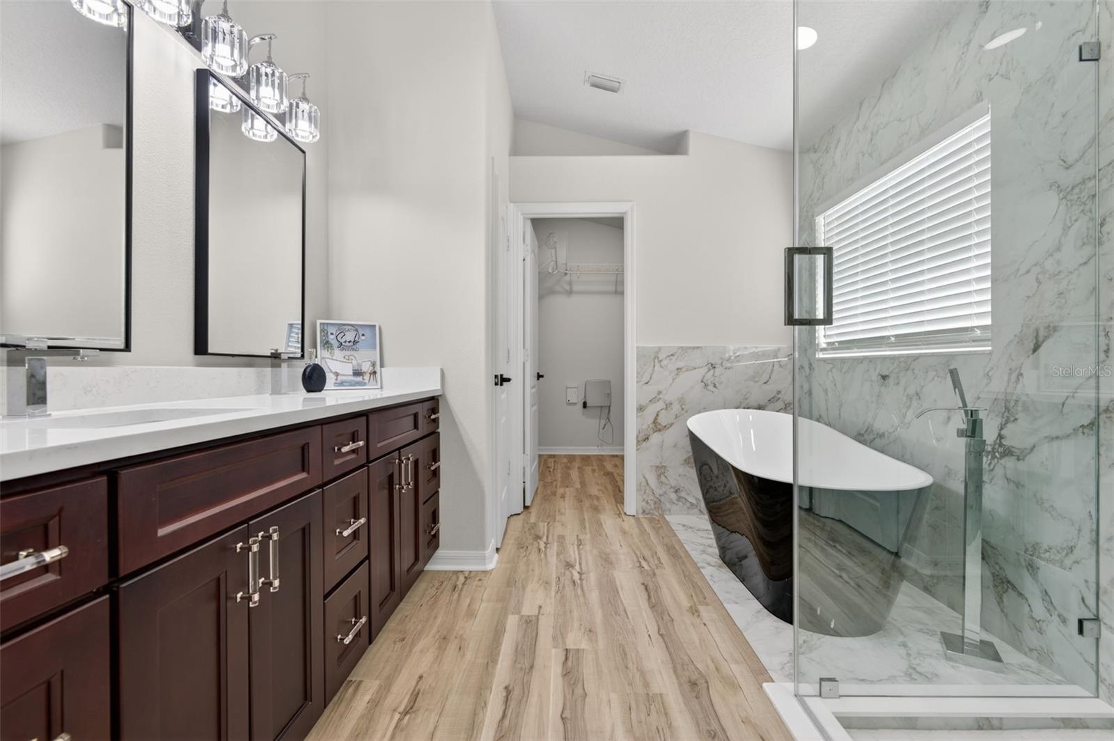 7705 NOTTINGHILL SKY DR — photo 37