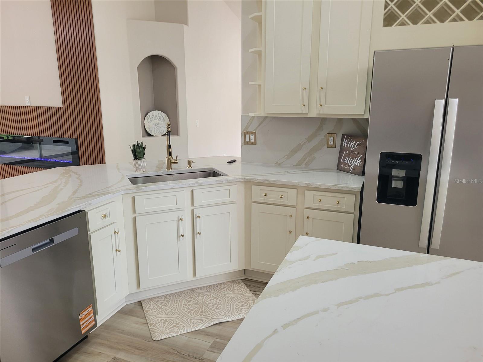 7705 NOTTINGHILL SKY DR — photo 31