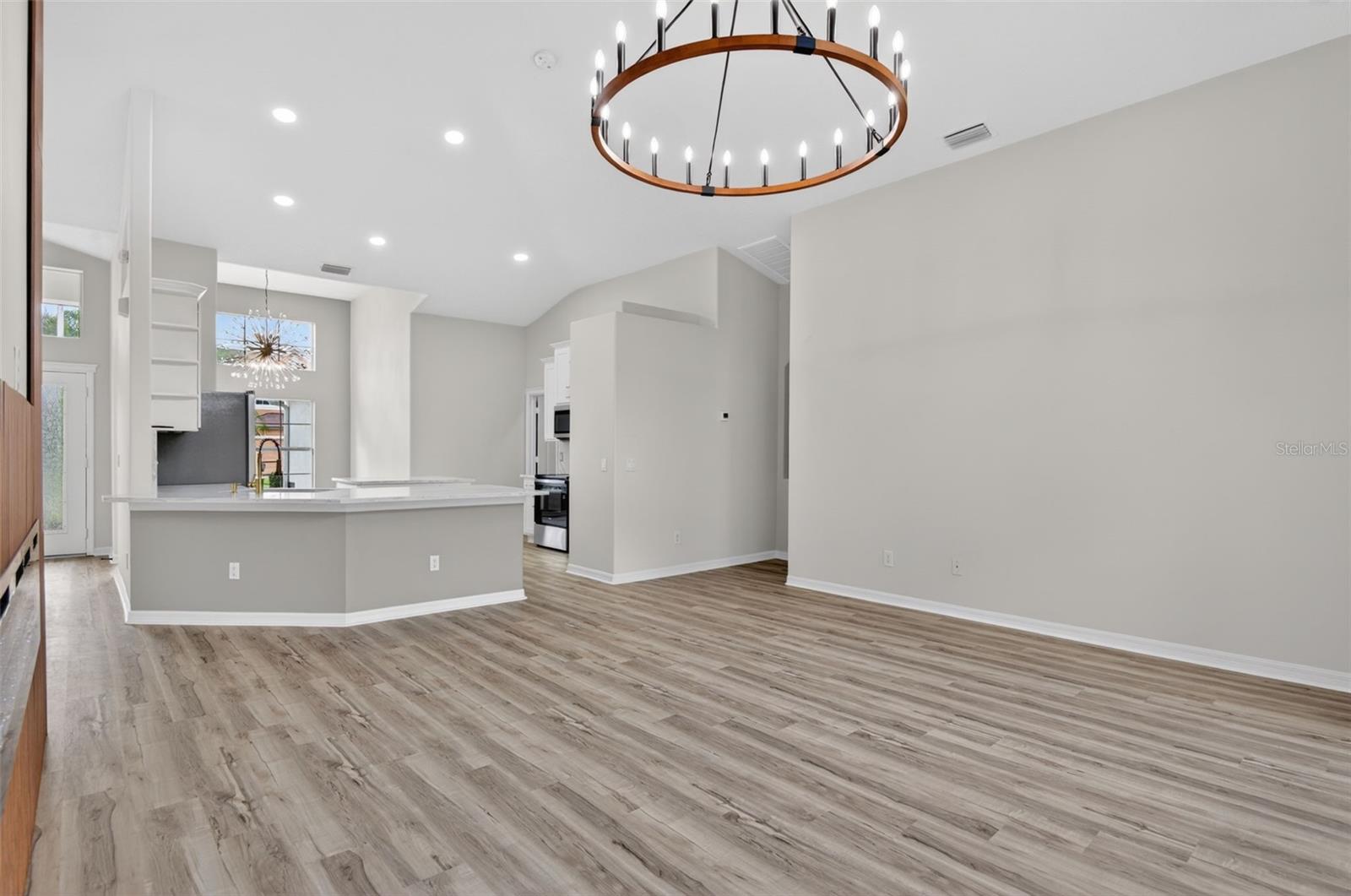 7705 NOTTINGHILL SKY DR — photo 18