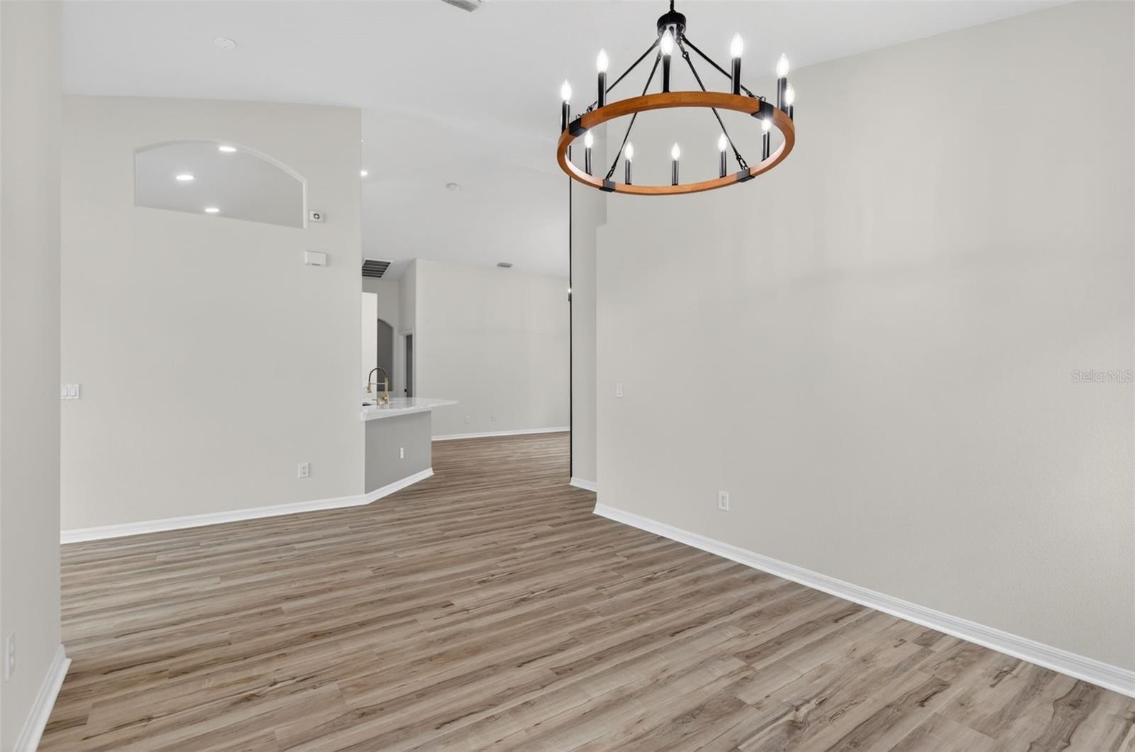 7705 NOTTINGHILL SKY DR — photo 13