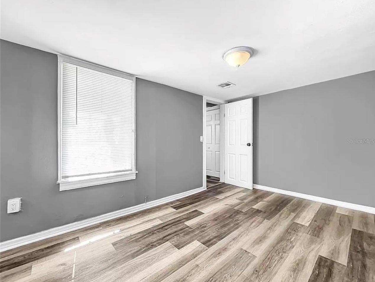 602 S PROSPECT AVE — photo 7