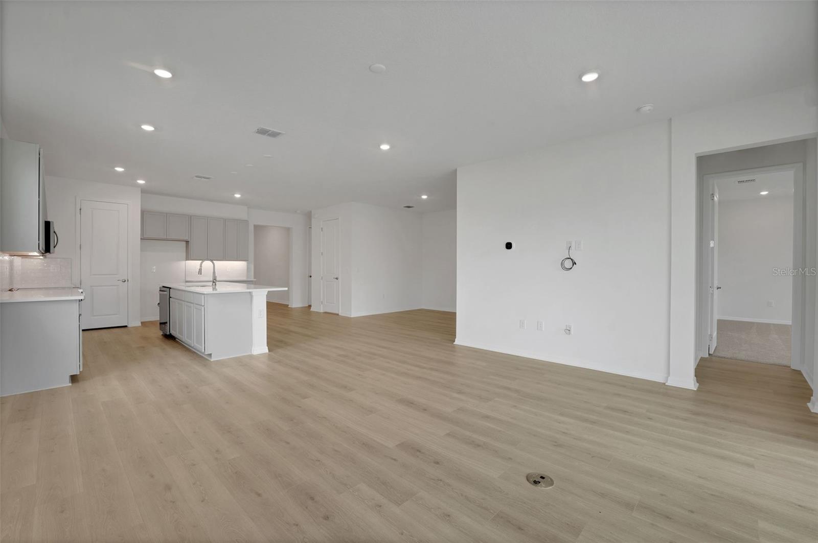 7835 GLEN LILY PL — photo 23
