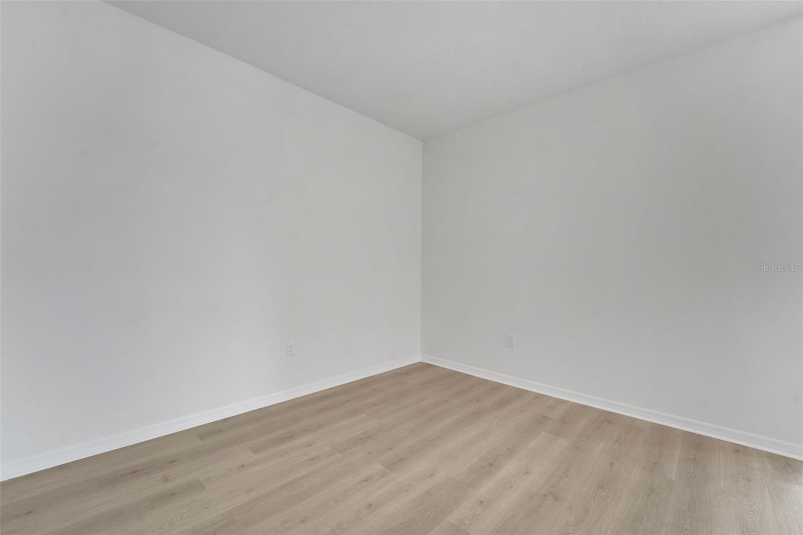 7835 GLEN LILY PL — photo 17