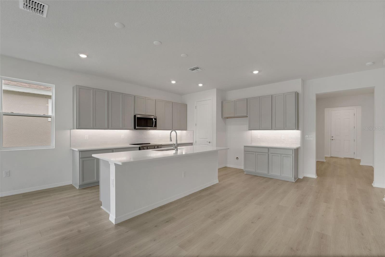 7835 GLEN LILY PL — photo 18