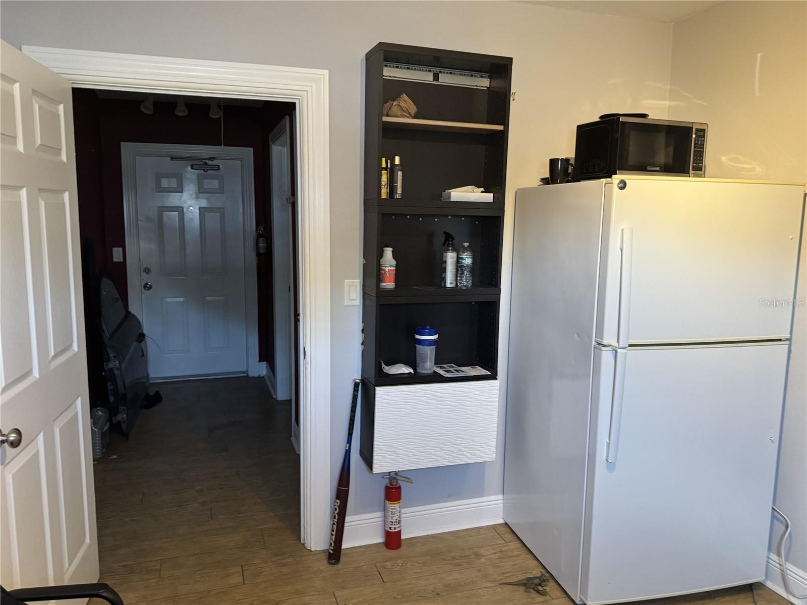 1240 ROGERS ST — photo 7
