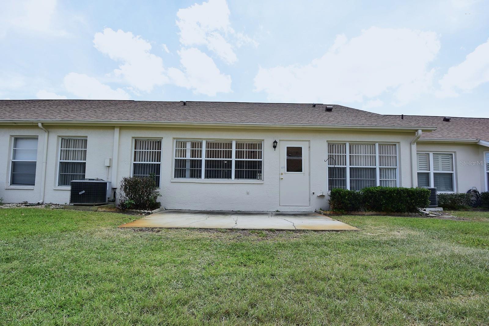 9027 WARWICK LN — photo 32