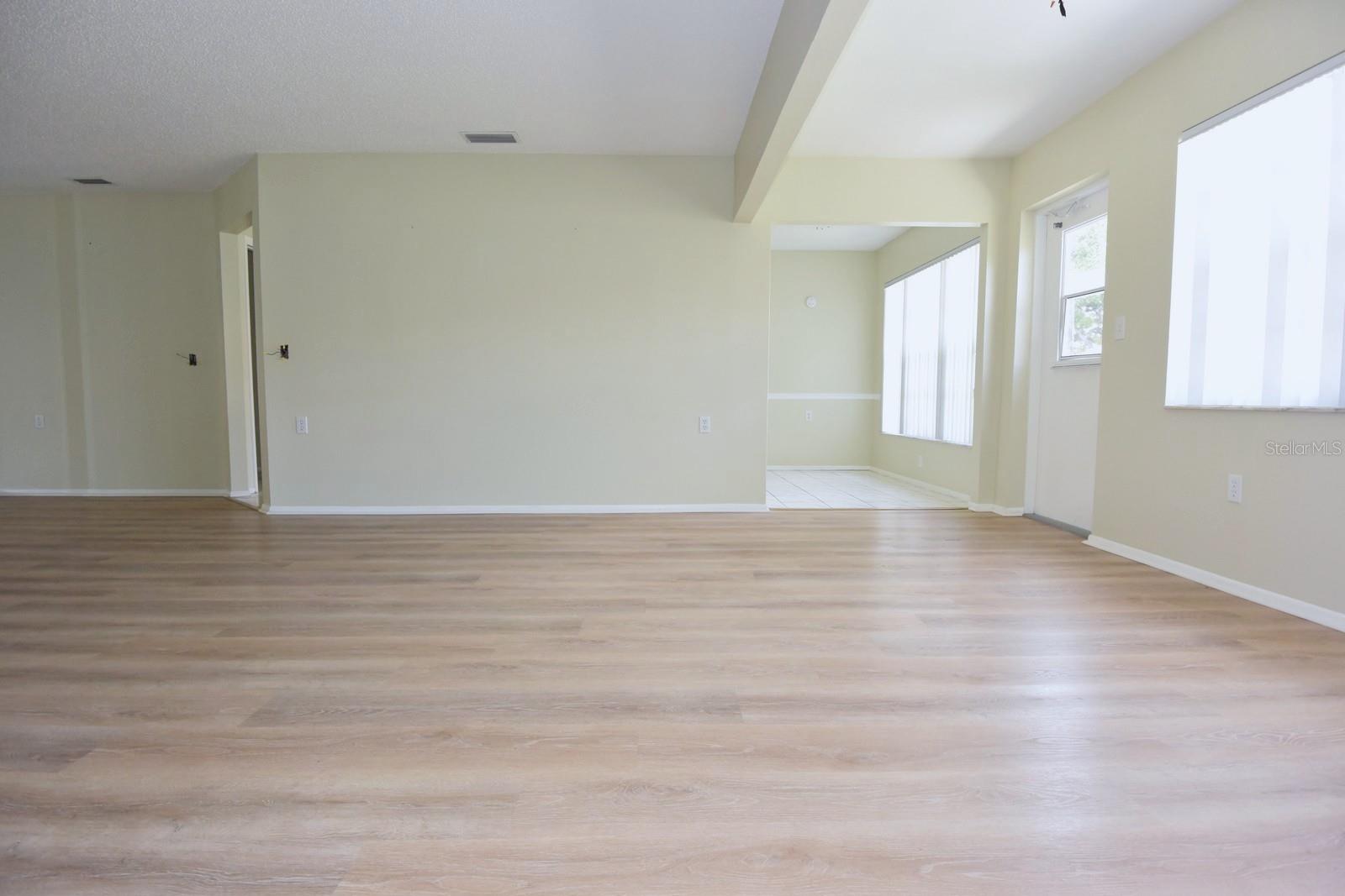 9027 WARWICK LN — photo 30