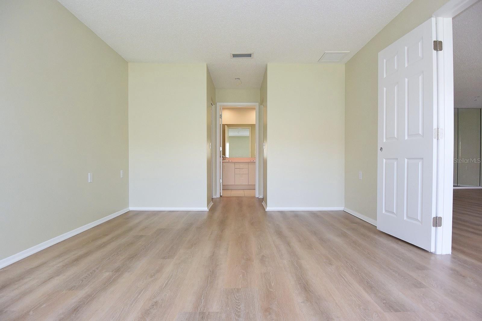 9027 WARWICK LN — photo 24