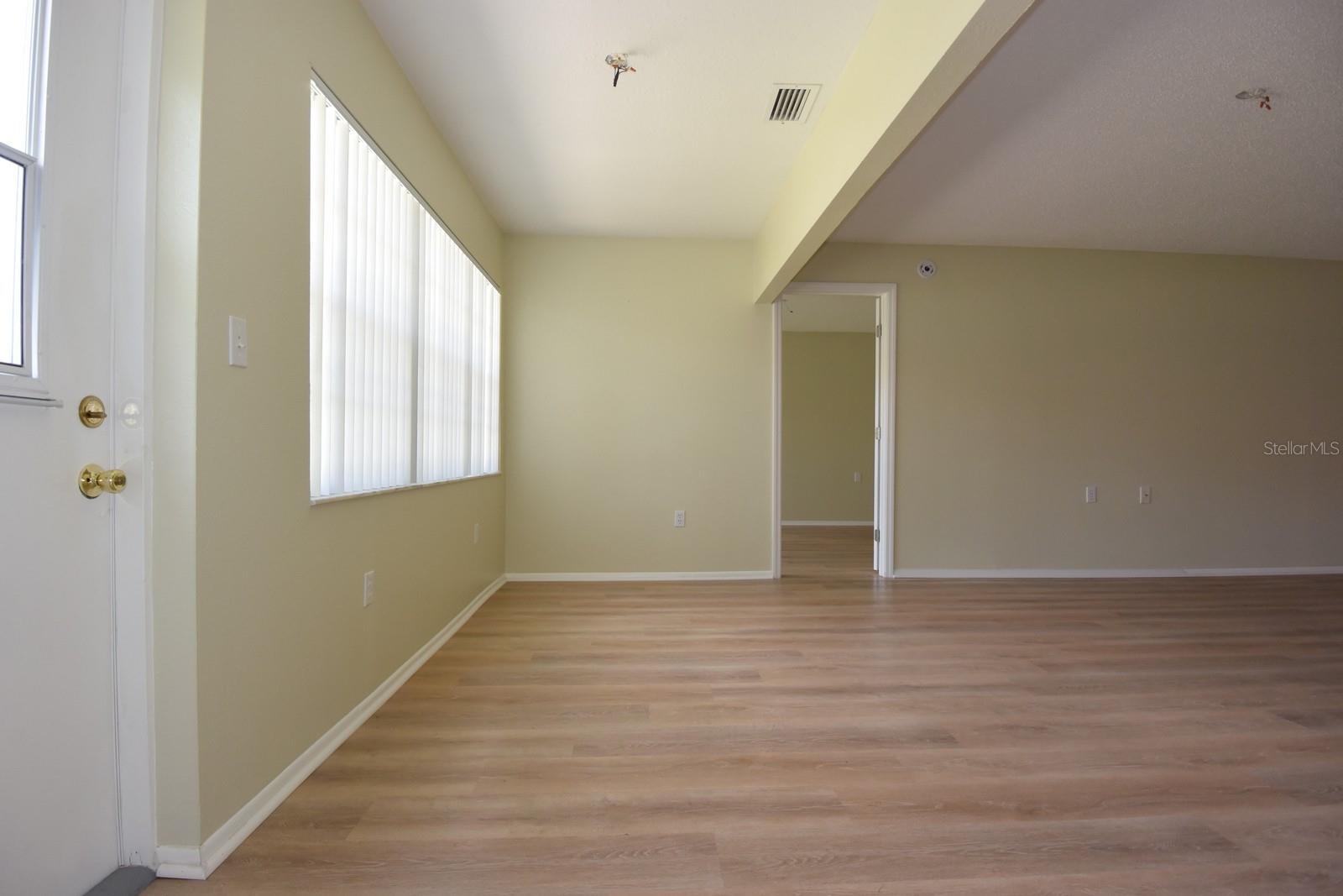 9027 WARWICK LN — photo 29