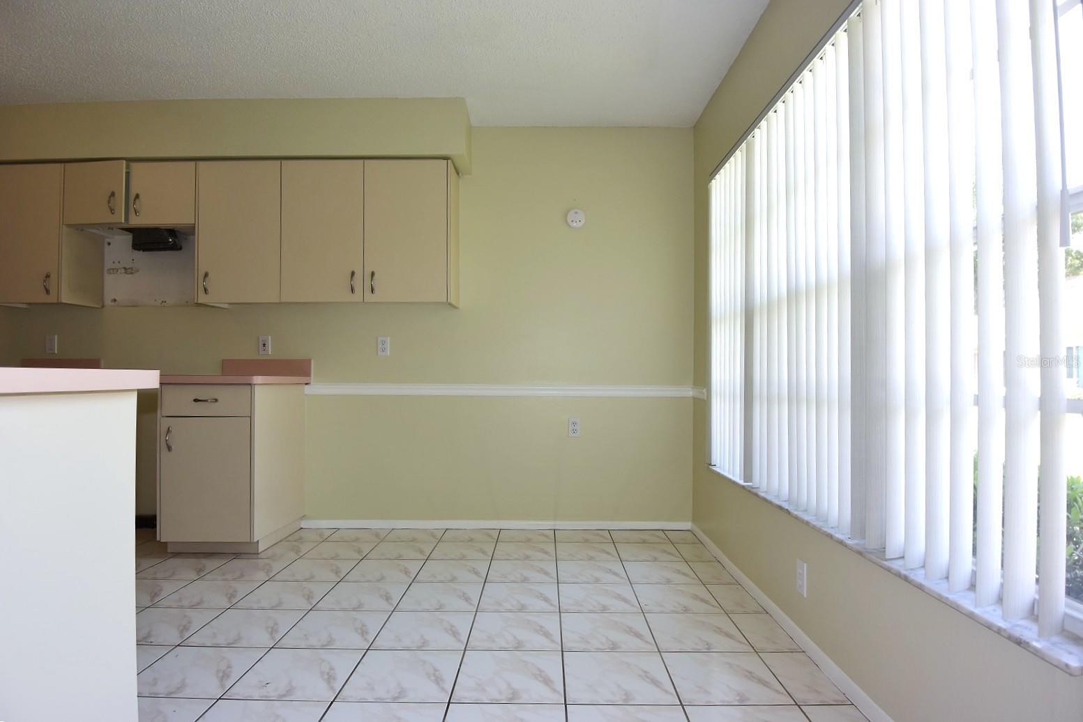 9027 WARWICK LN — photo 16