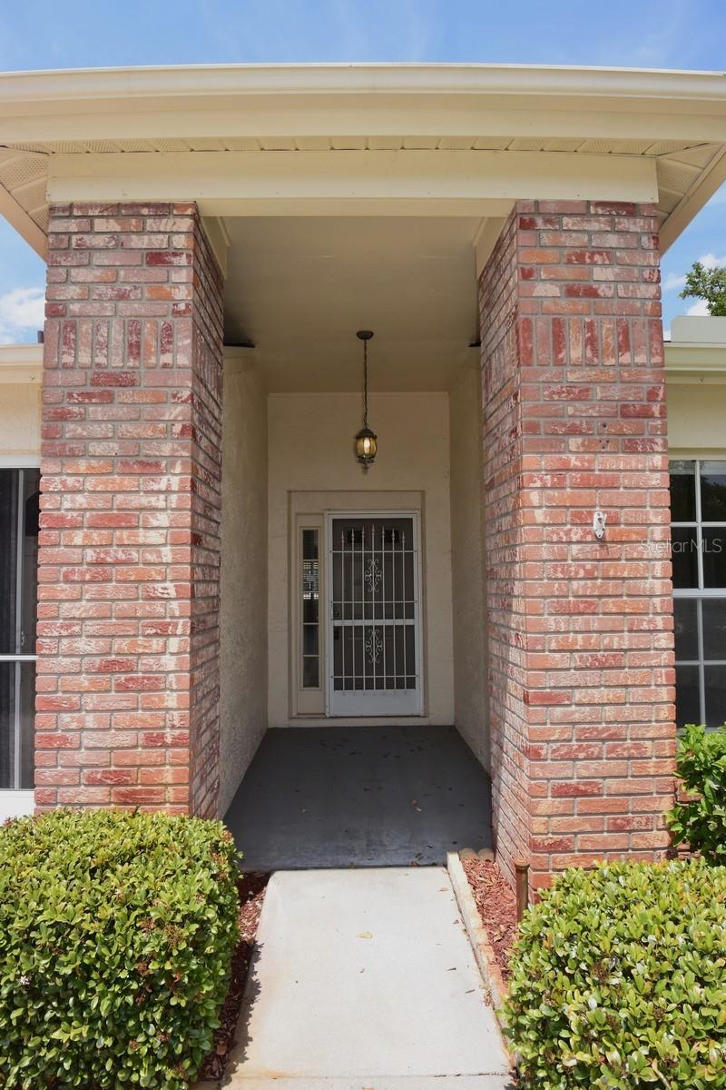 9027 WARWICK LN — photo 3