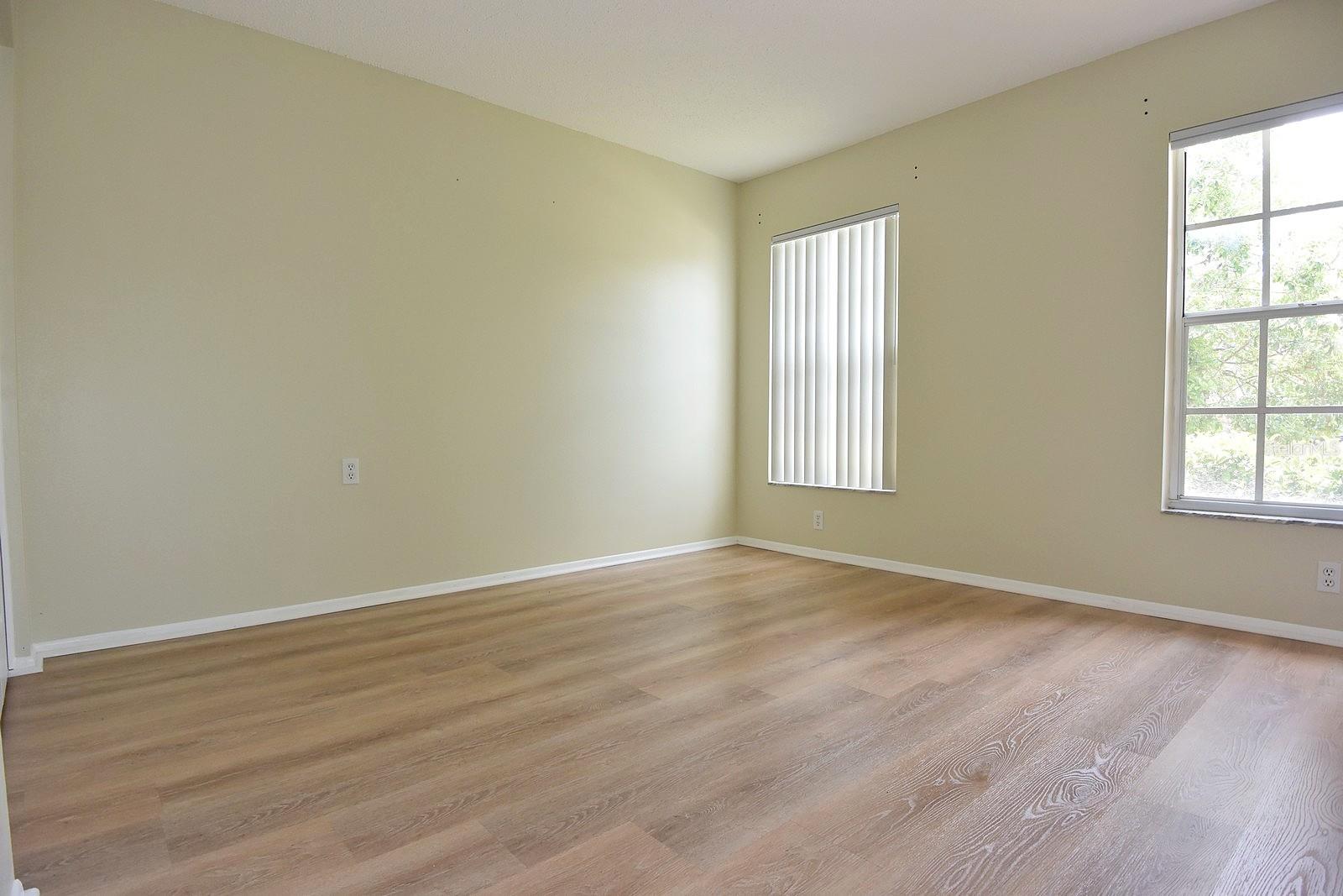9027 WARWICK LN — photo 12