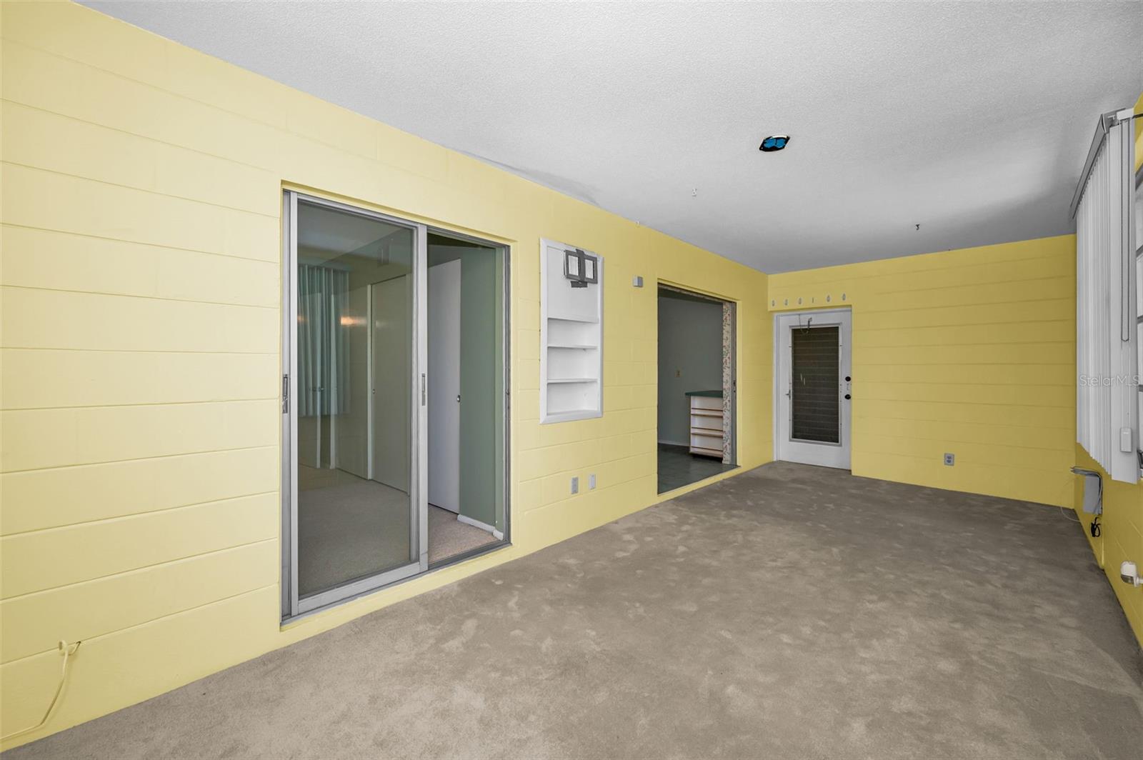 2072 AUSTRALIA WAY W #32 — photo 23