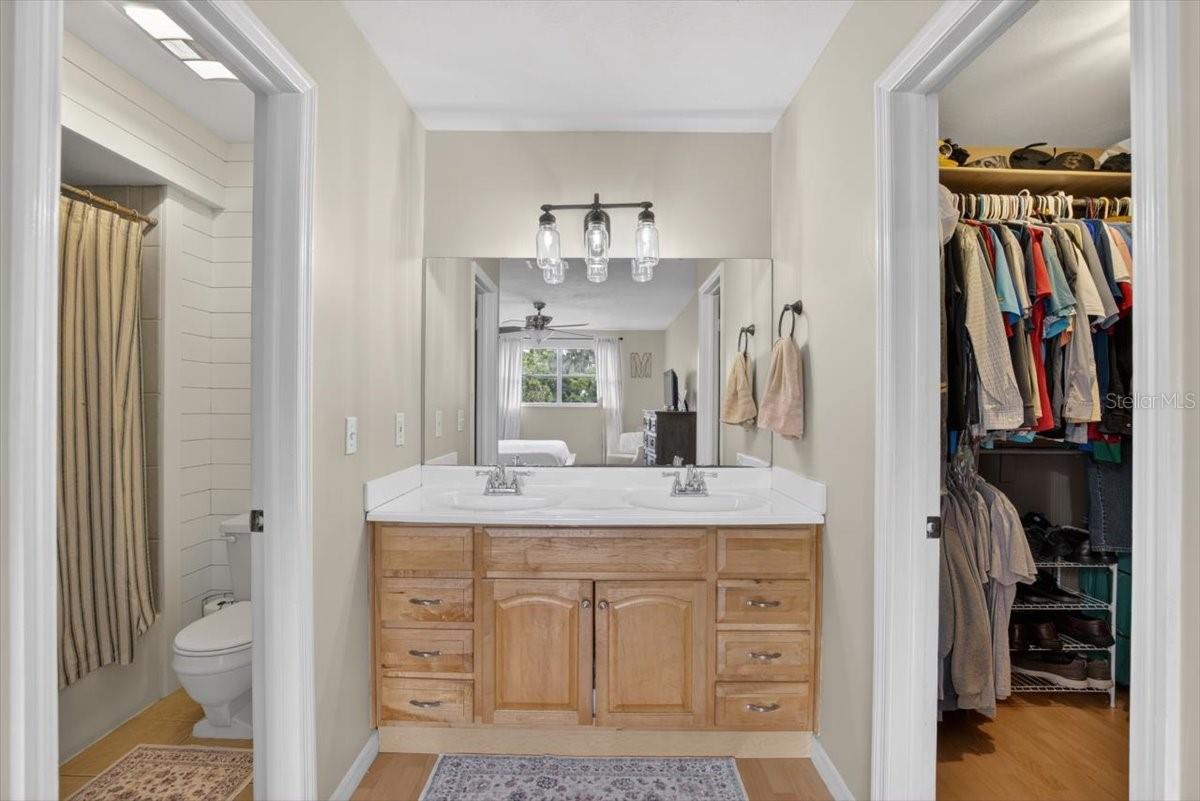 115 W BRENTRIDGE DR — photo 27