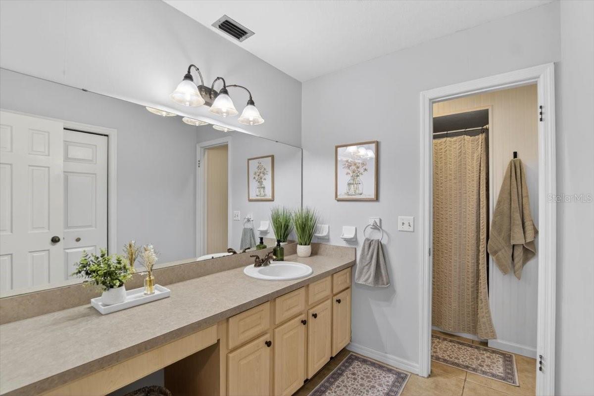 115 W BRENTRIDGE DR — photo 33
