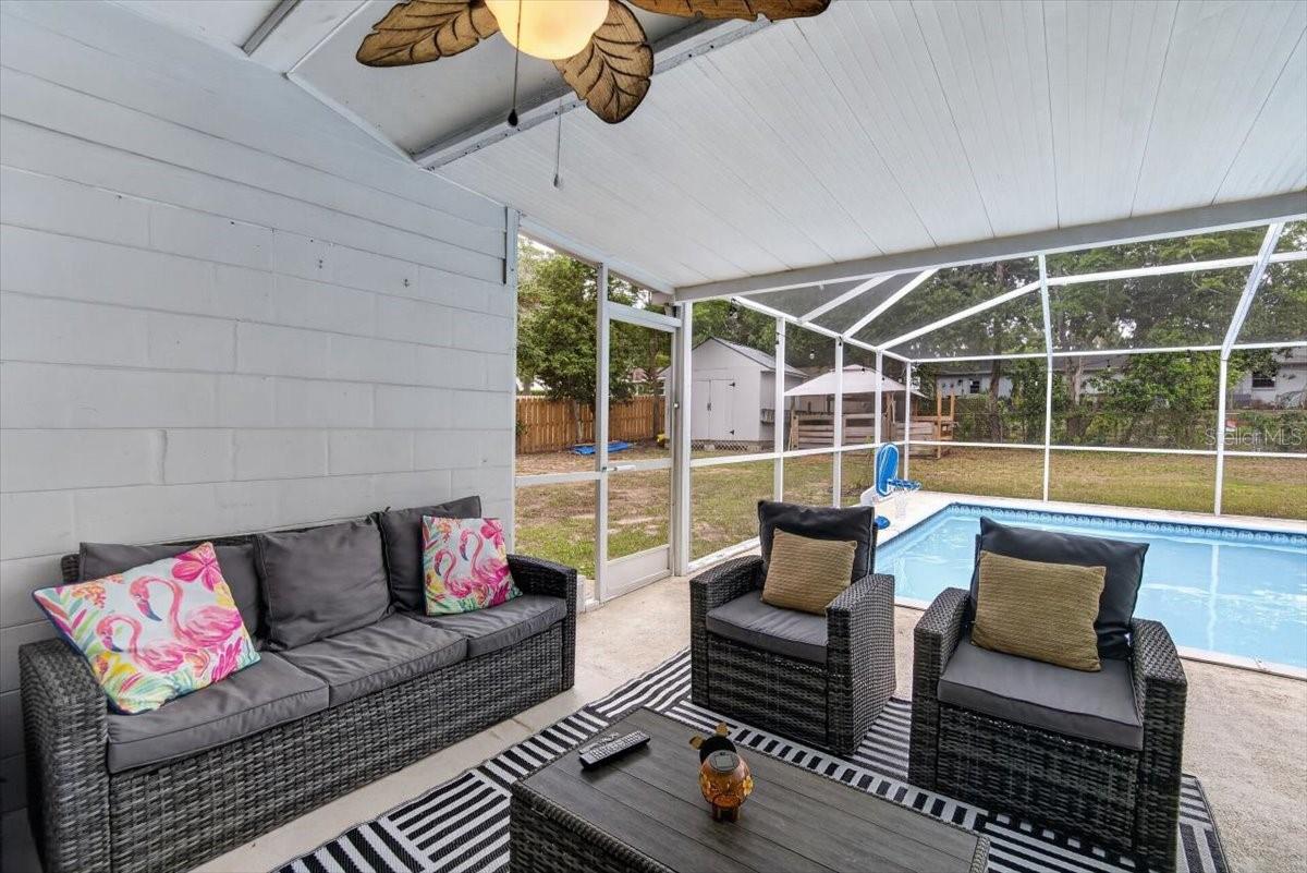 115 W BRENTRIDGE DR — photo 40