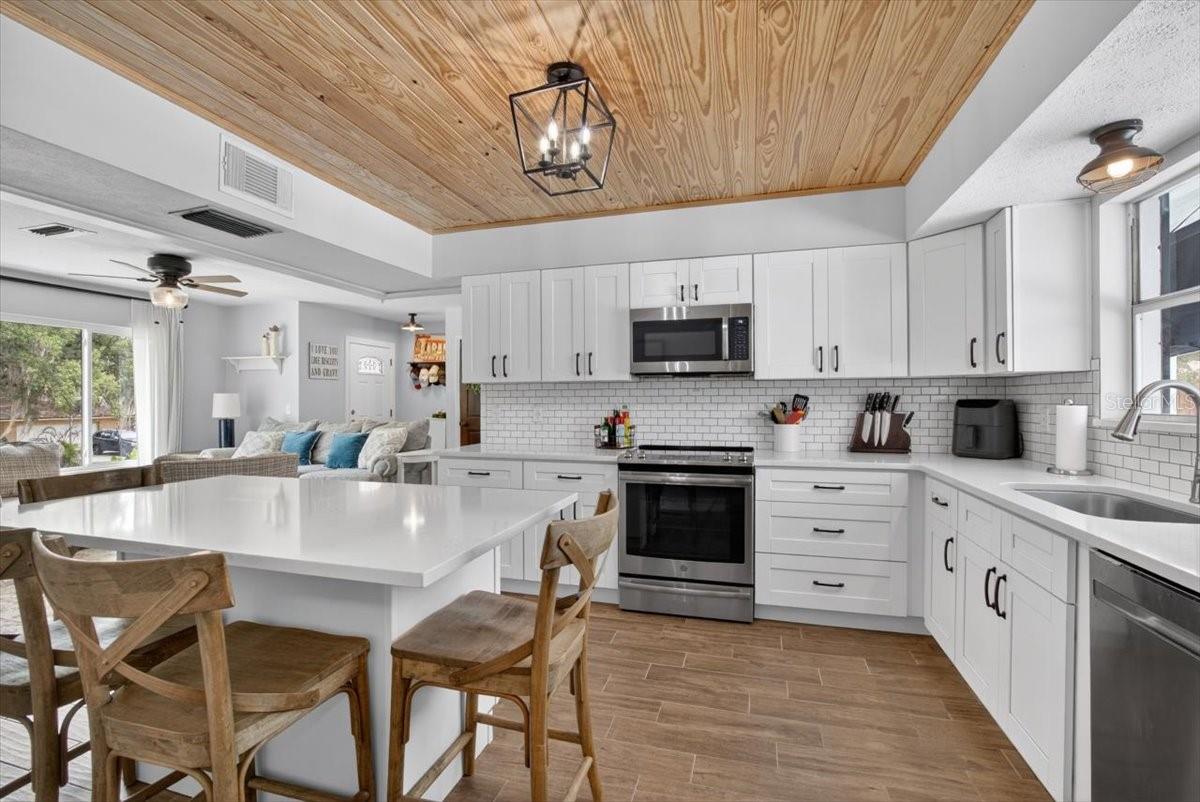 115 W BRENTRIDGE DR — photo 11