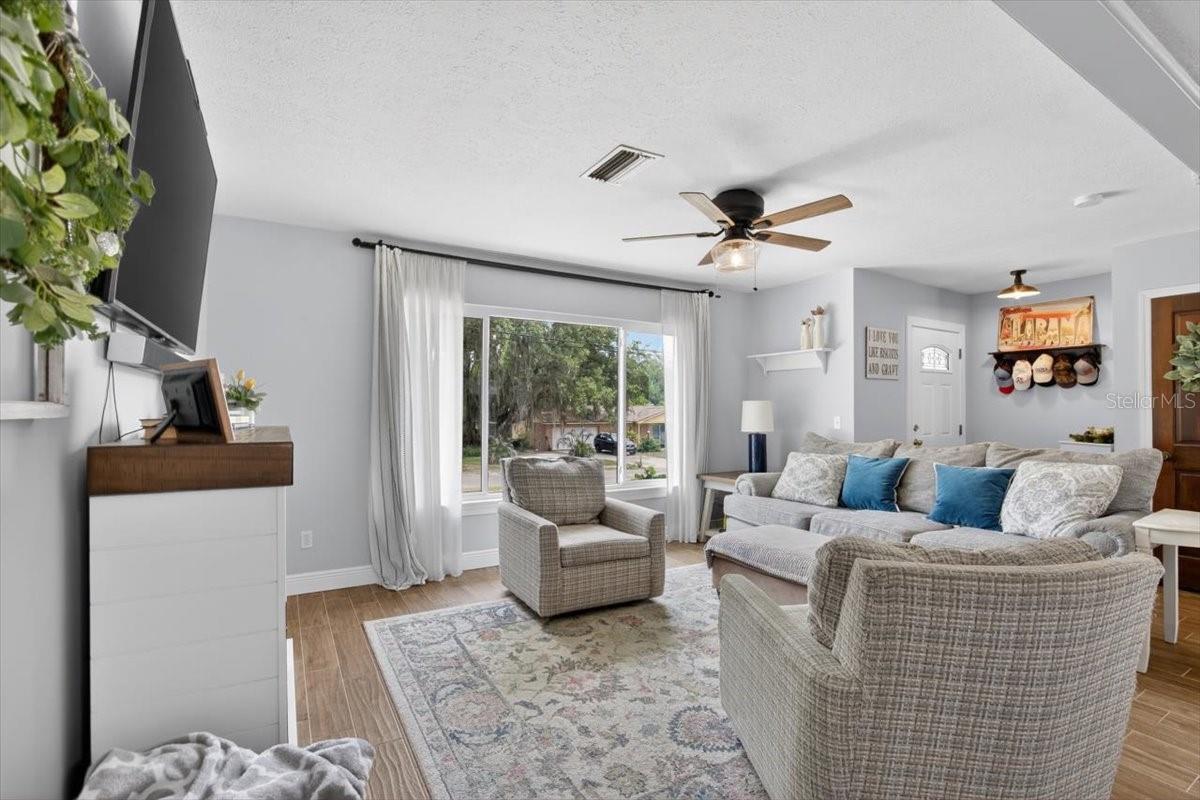 115 W BRENTRIDGE DR — photo 19