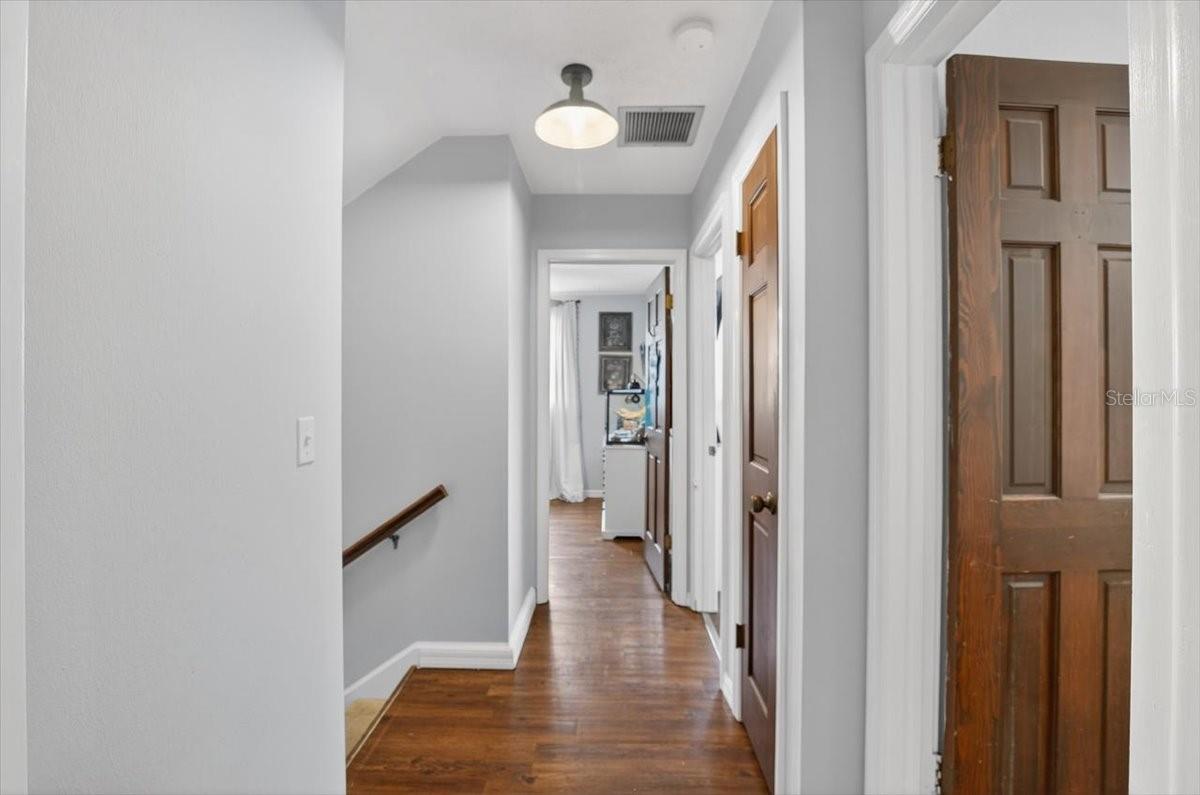 115 W BRENTRIDGE DR — photo 23