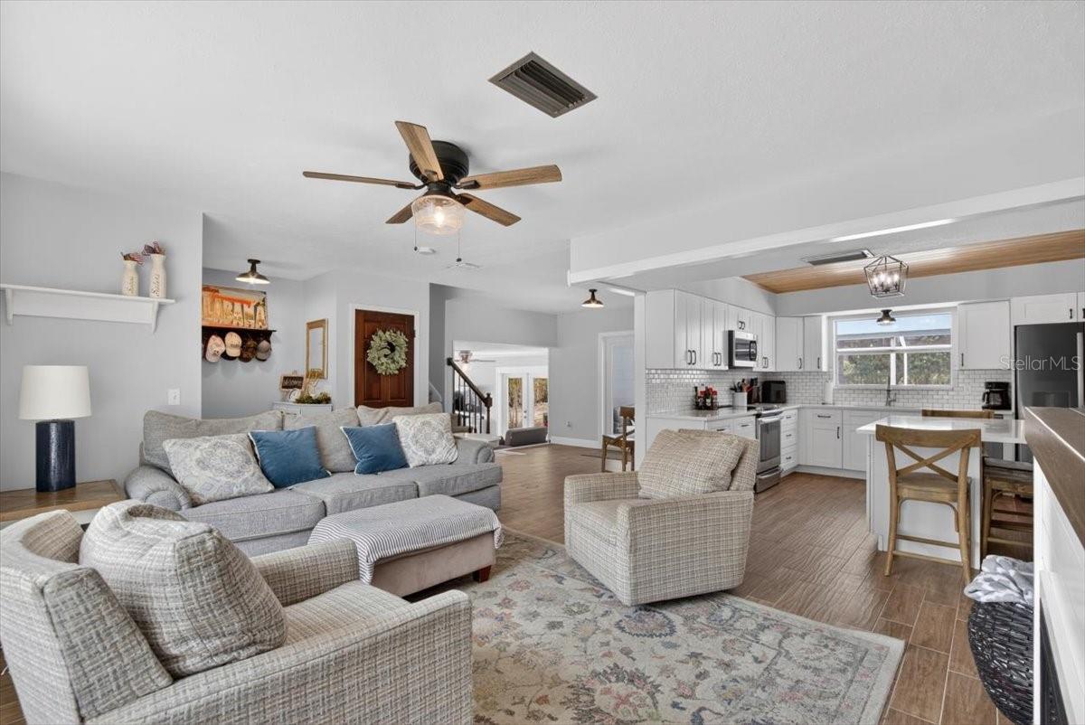 115 W BRENTRIDGE DR — photo 18