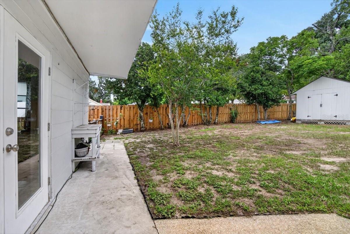 115 W BRENTRIDGE DR — photo 50