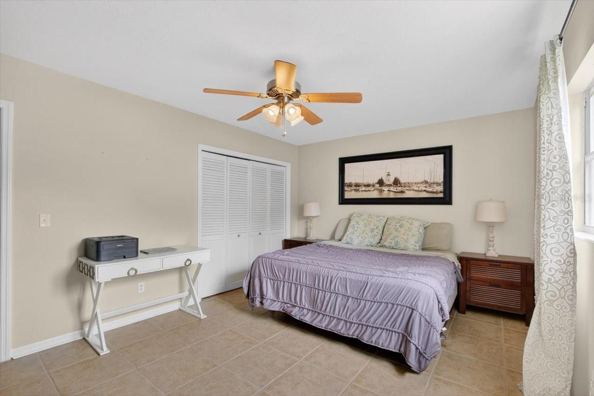 115 W BRENTRIDGE DR — photo 20