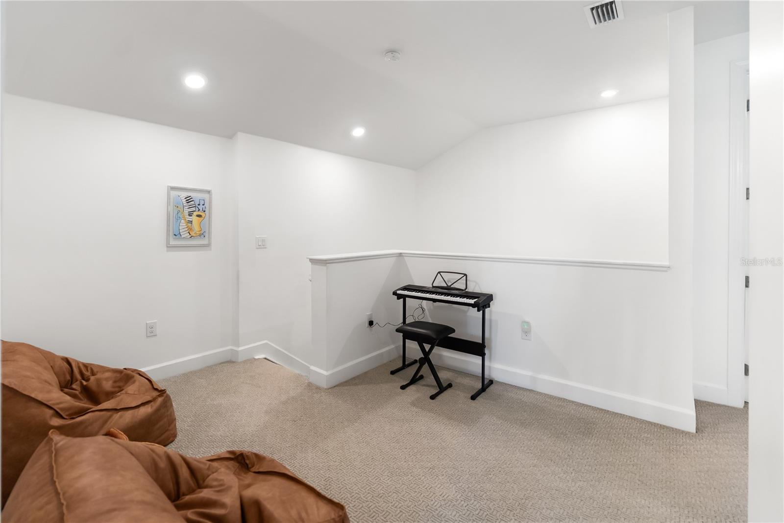 12215 PORTSMOUTH TER — photo 31