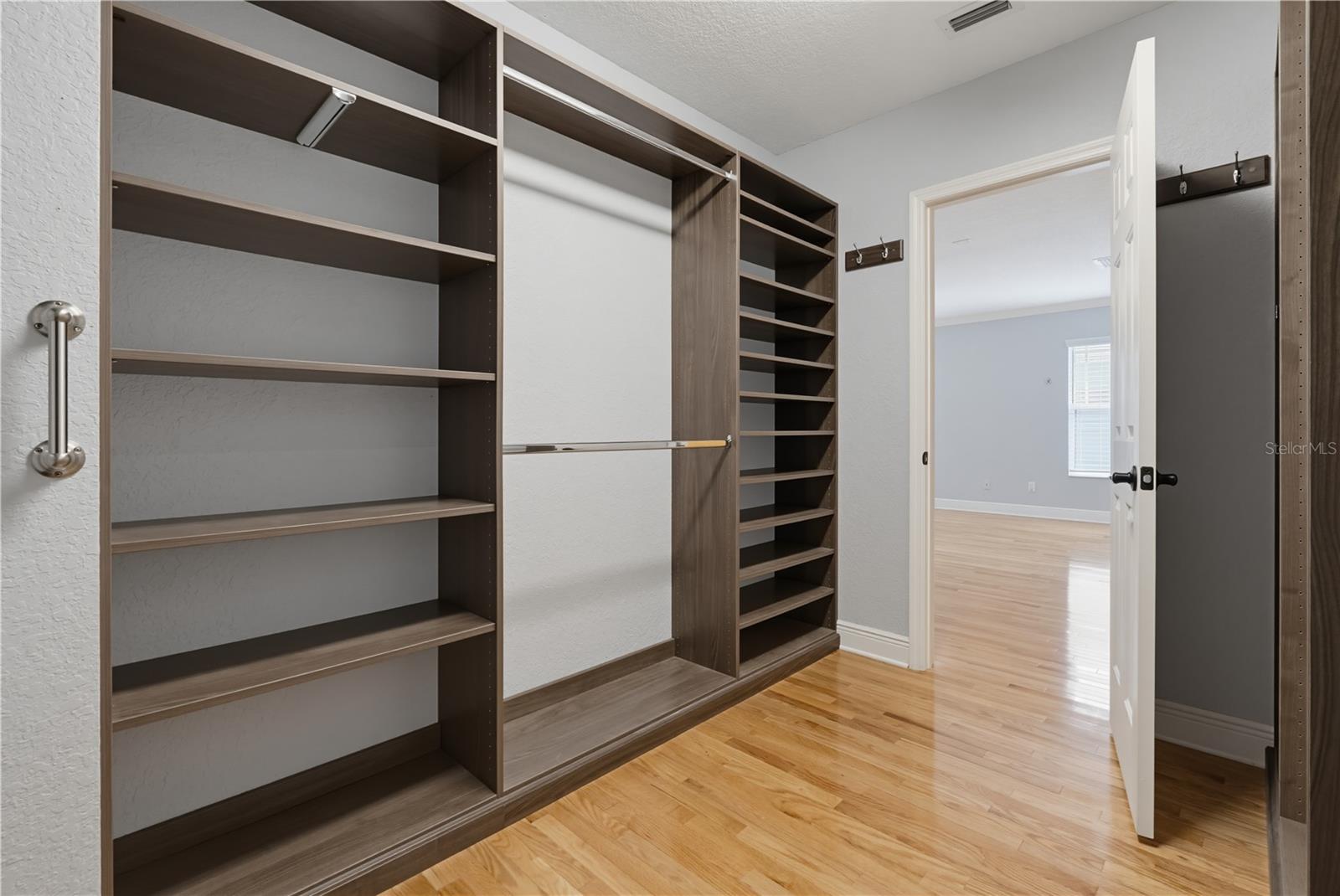 2889 BAYSHORE TRAILS DR — photo 36