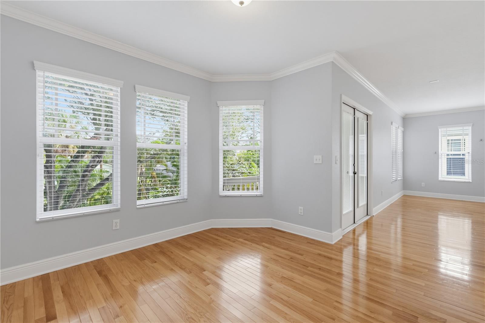 2889 BAYSHORE TRAILS DR — photo 38