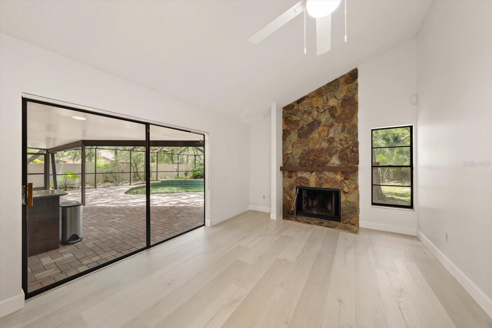 3408 CULLENDALE DR — photo 22
