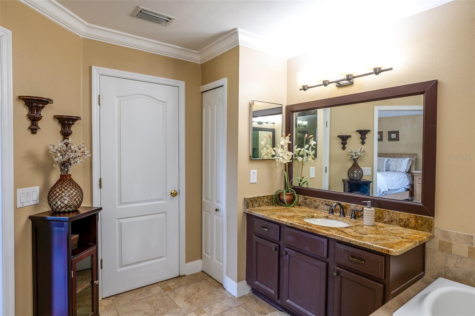 10755 NORTHRIDGE CT — photo 23