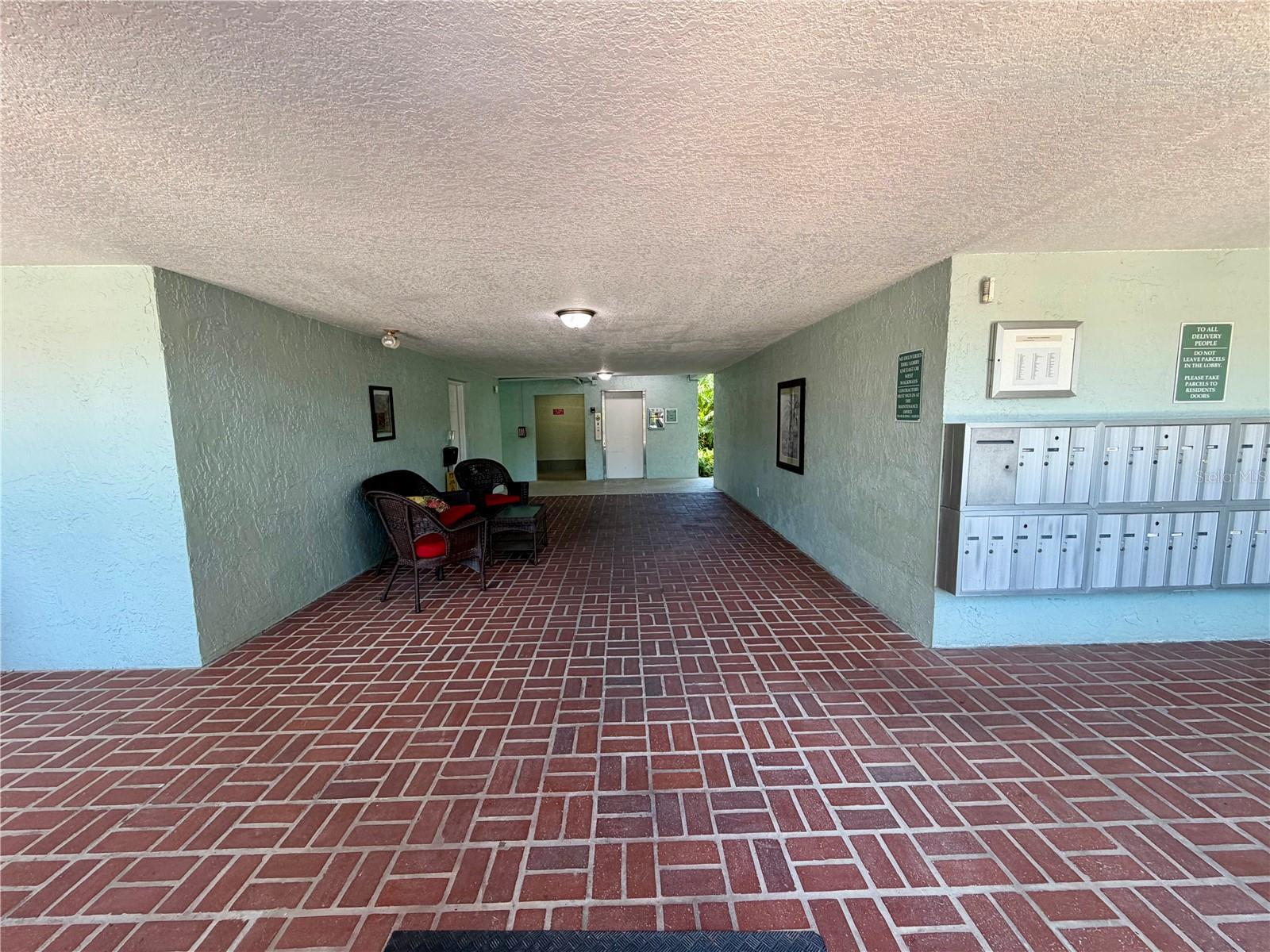 1706 BELLEAIR FOREST DR #244 — photo 31