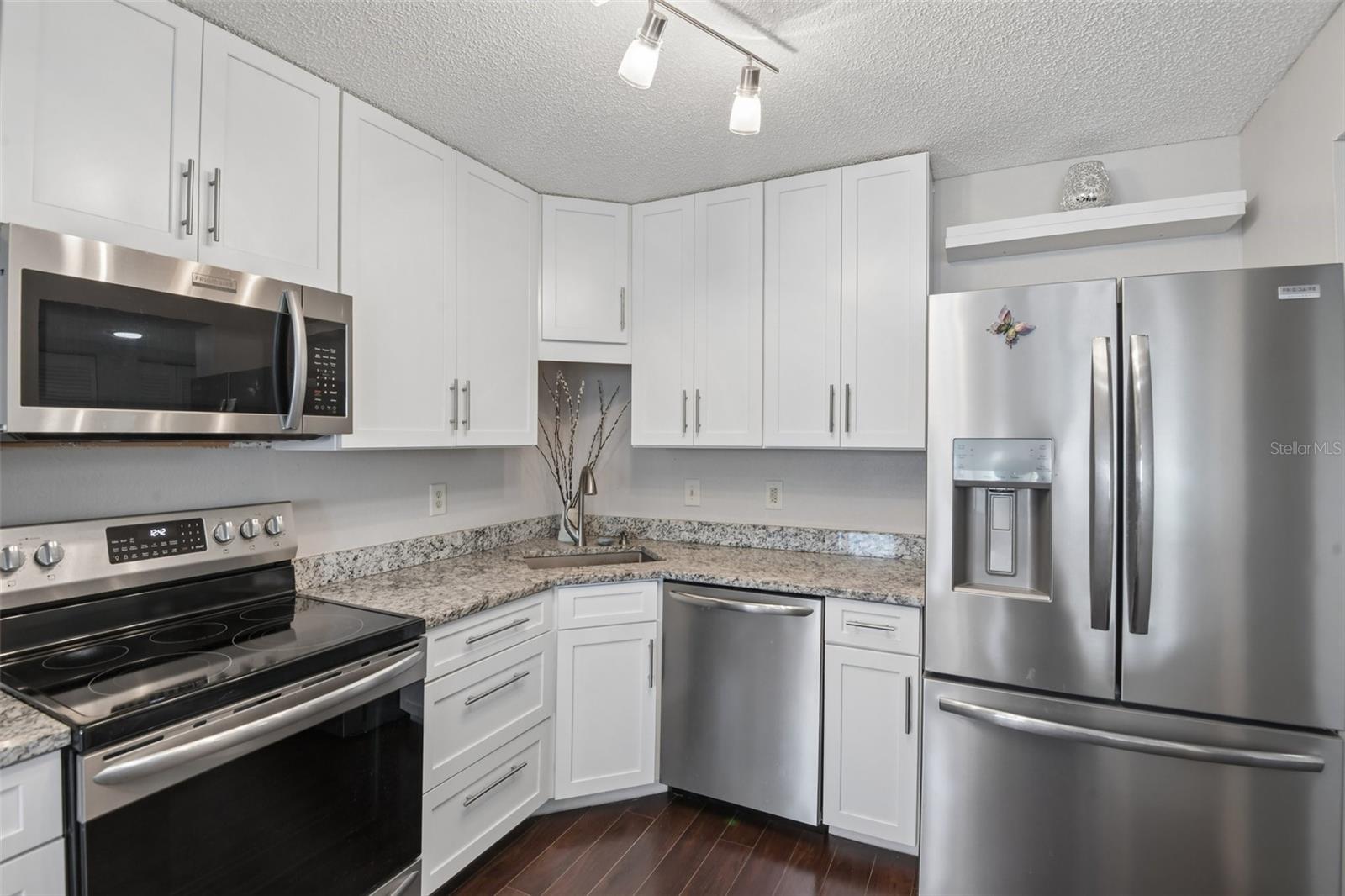 5727 BISCAYNE CT #209 — photo 23