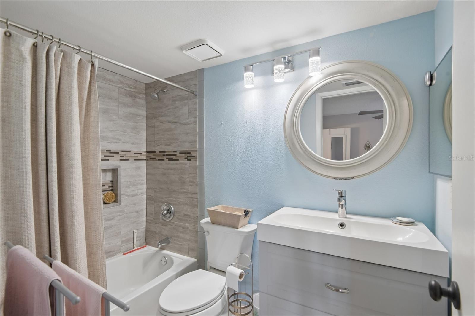 5727 BISCAYNE CT #209 — photo 7