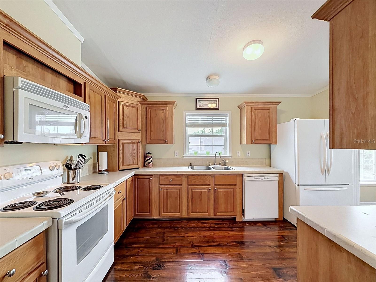 6839 CURLEW LN — photo 12