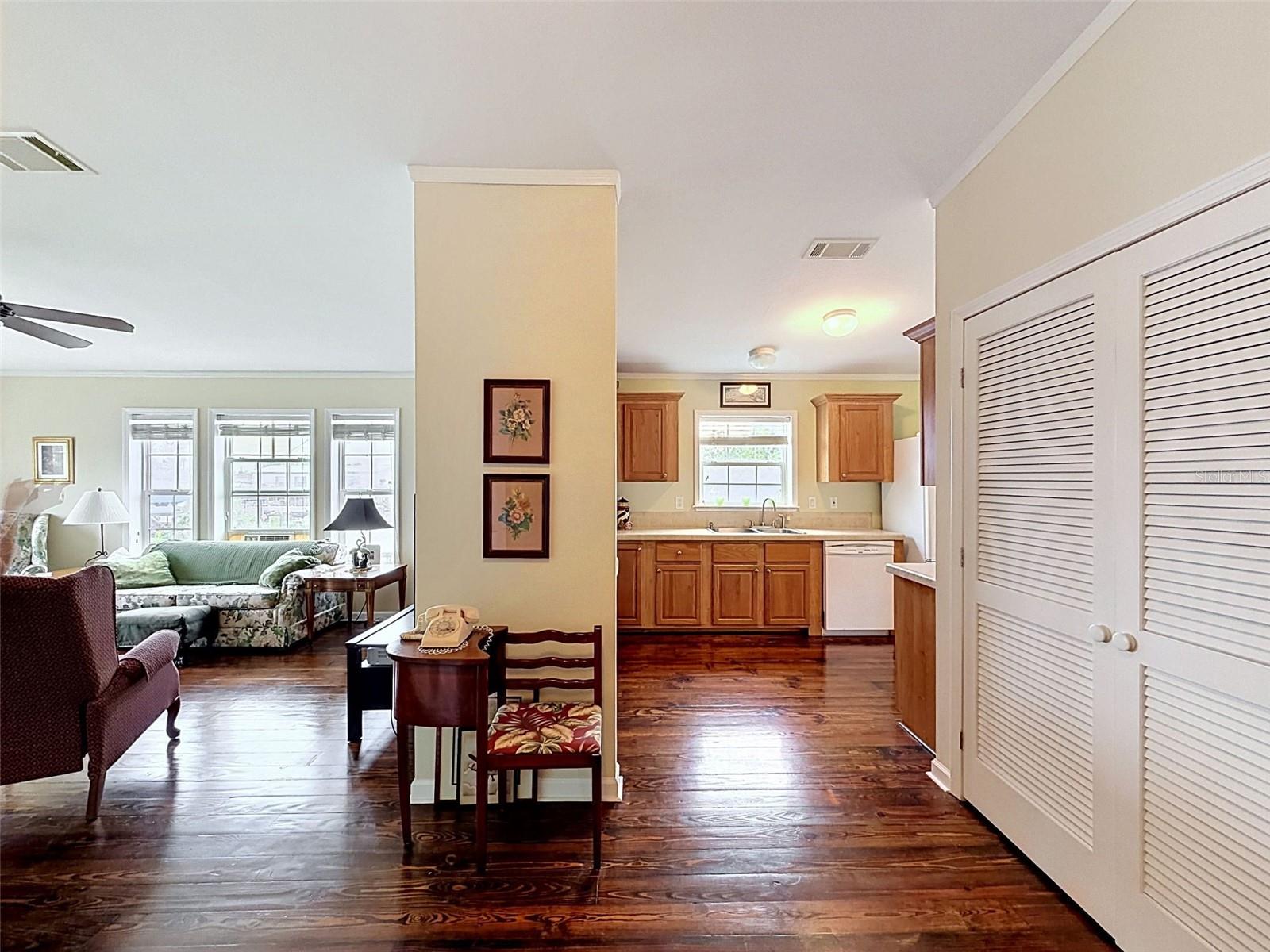 6839 CURLEW LN — photo 11