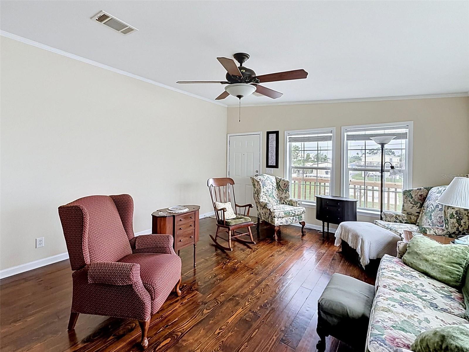 6839 CURLEW LN — photo 10
