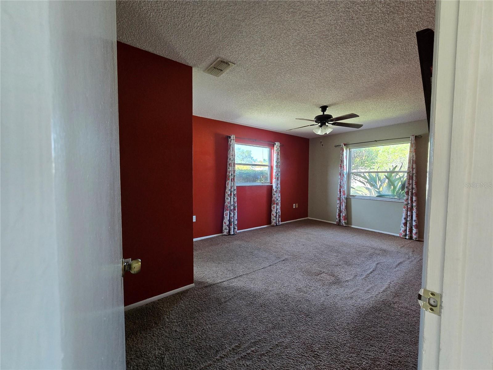 9836 MOREHEAD LN — photo 17